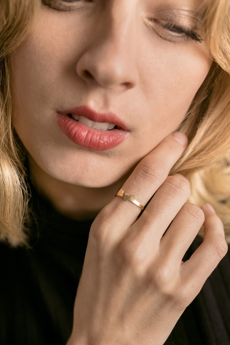 Anillo Fino burbujas EPD chapado oro 24k