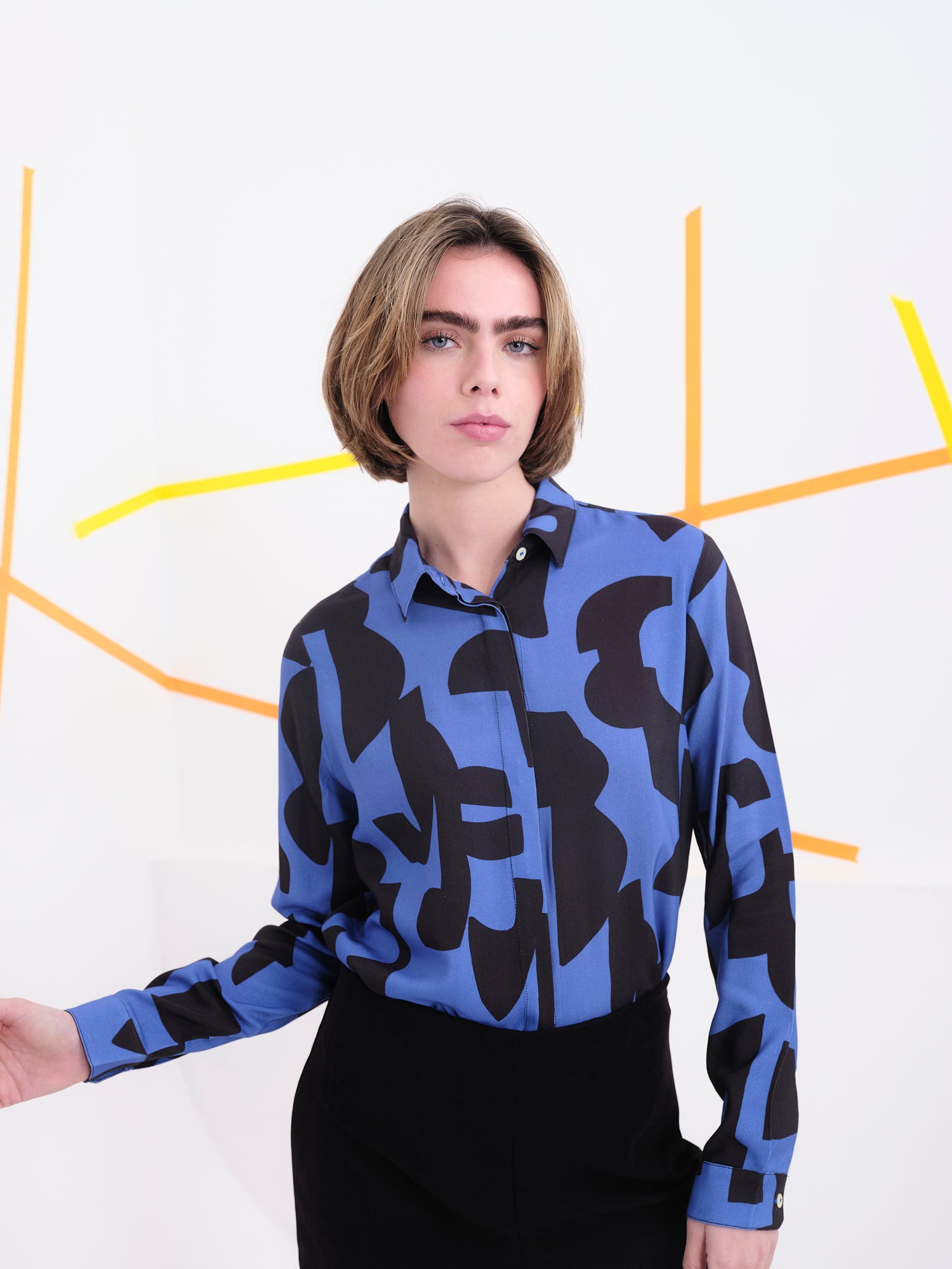 Camisa Ford azul abstracto