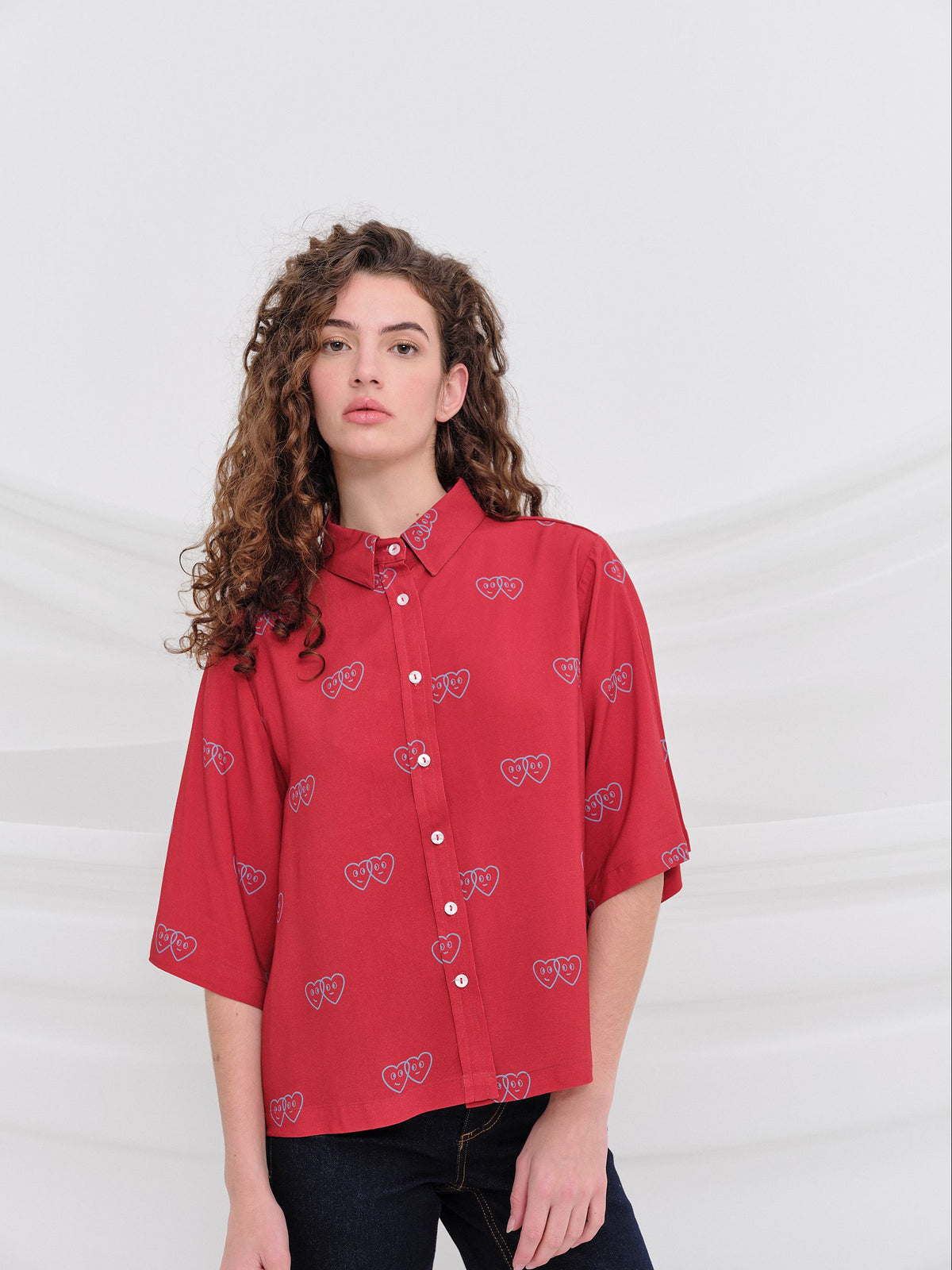 Camisa ALINAK Roja con corazones