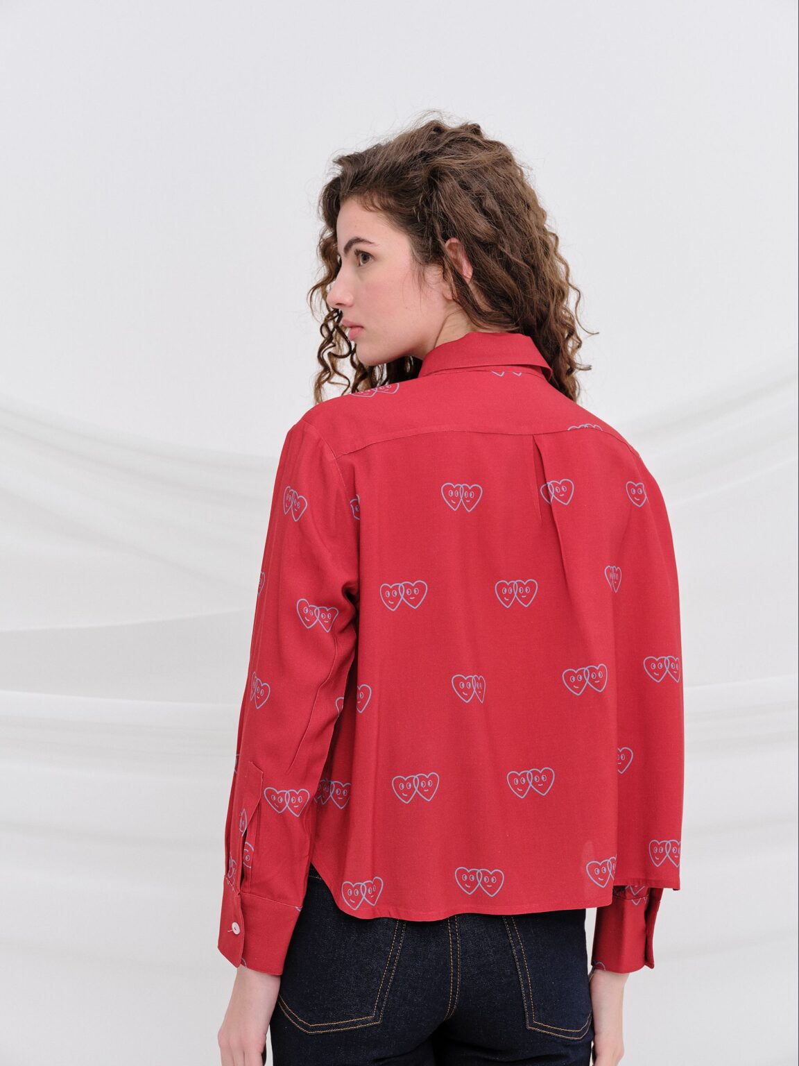 Camisa KUBRICK Roja con corazones