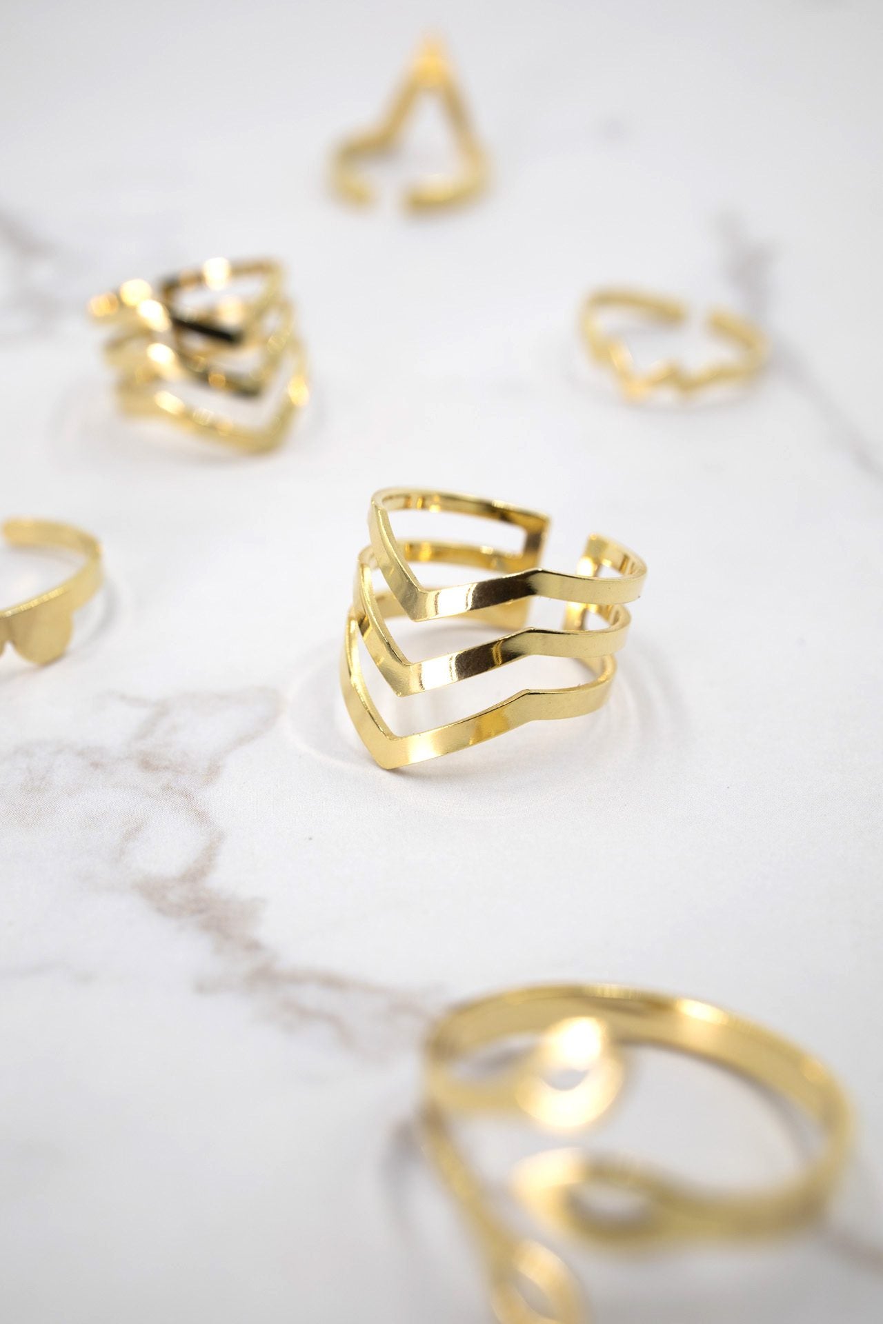 Anillo Tres flechas EPD chapado oro 24k