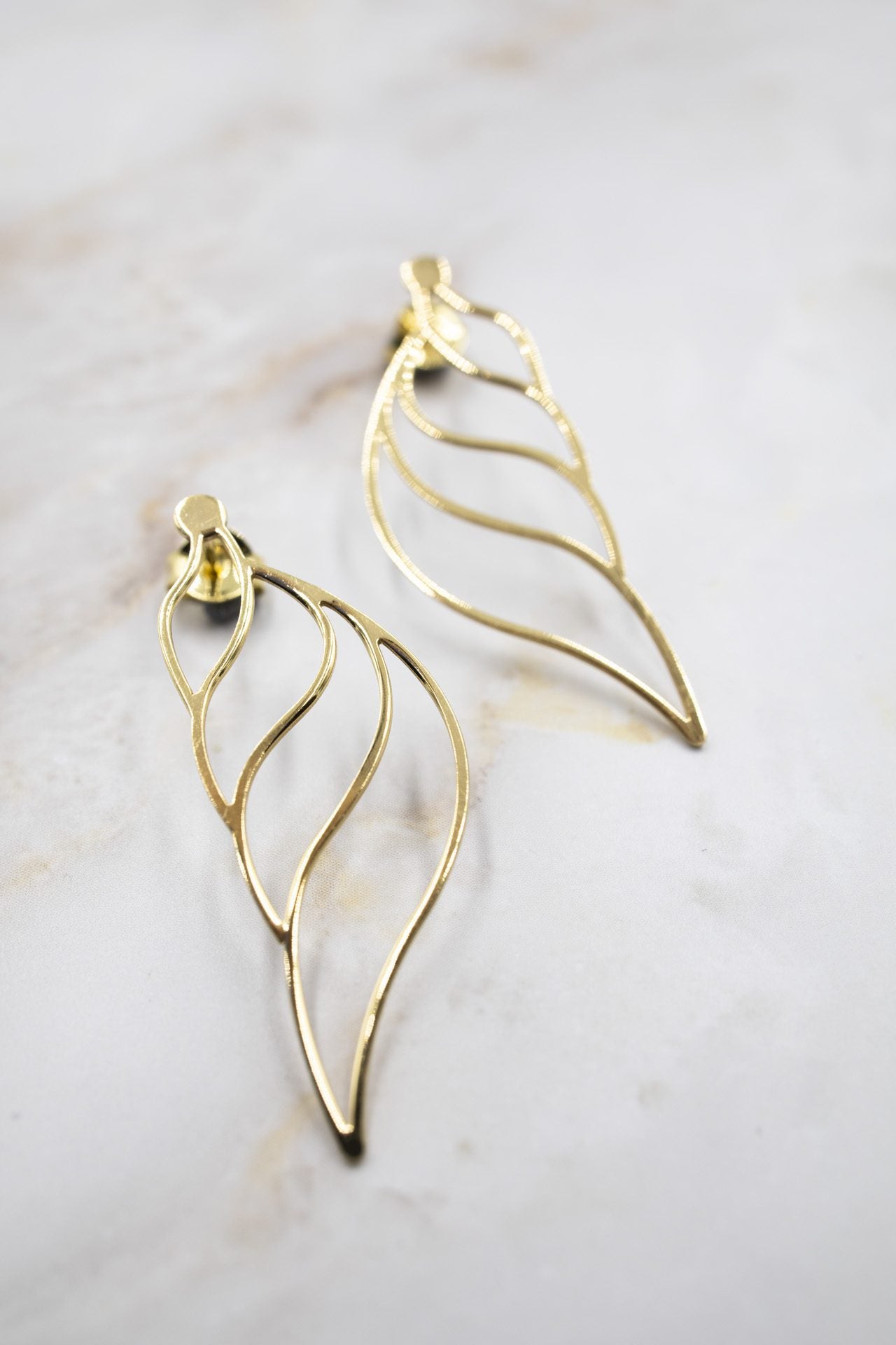 Pendientes crisálida EPD chapado oro 24k