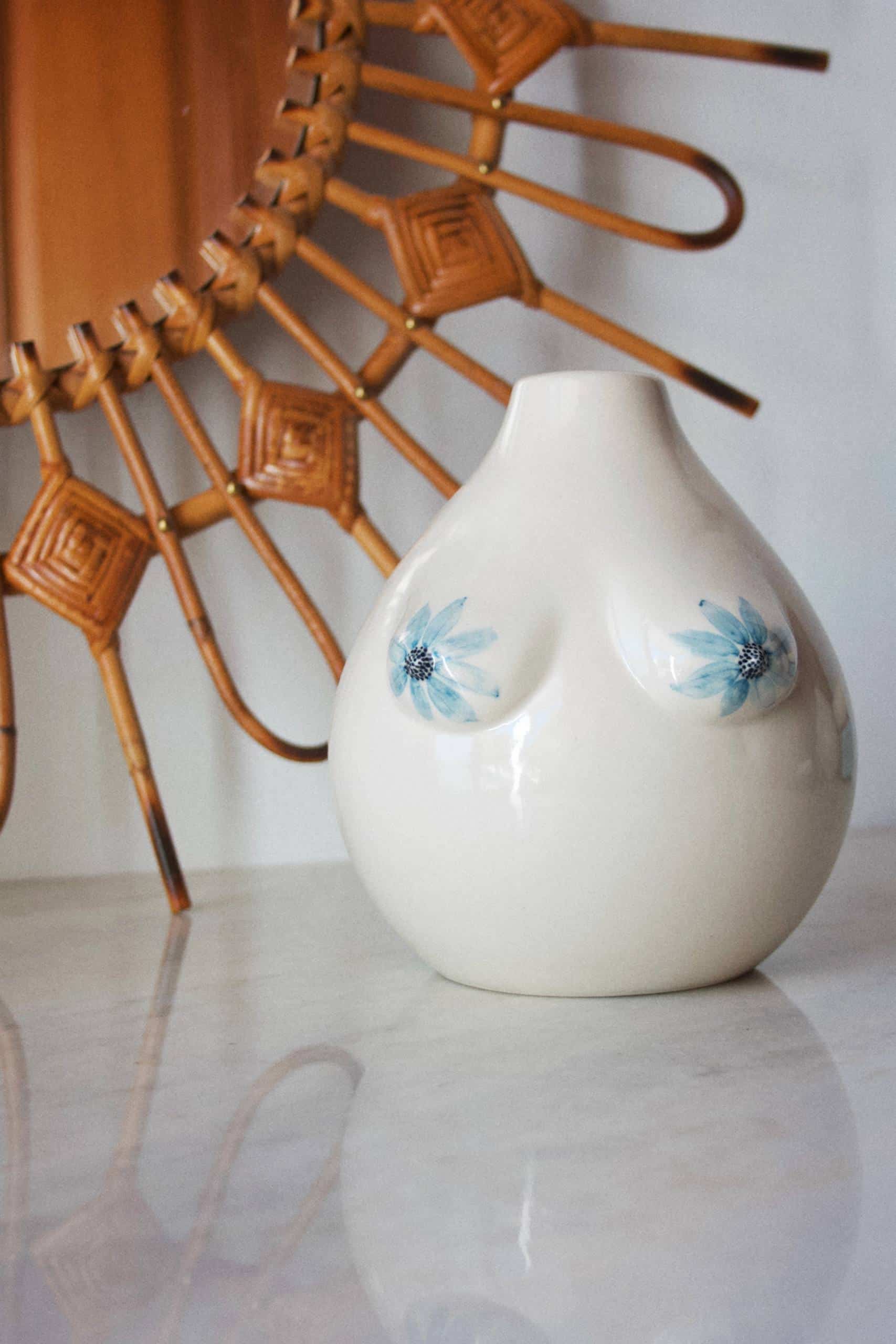 Bifloral vase