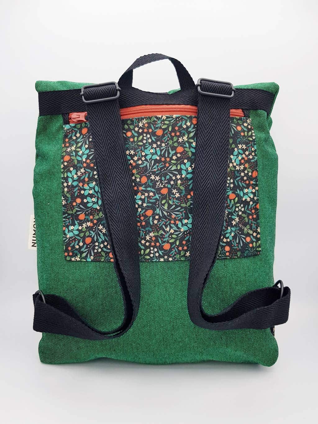 Iconic backpack tile