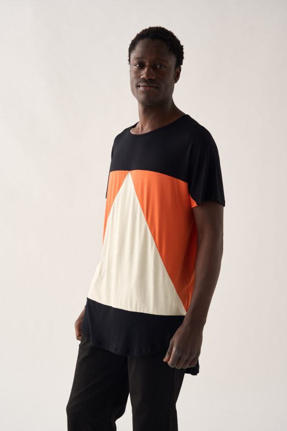 Camiseta Aequilaterus Negro Naranjo