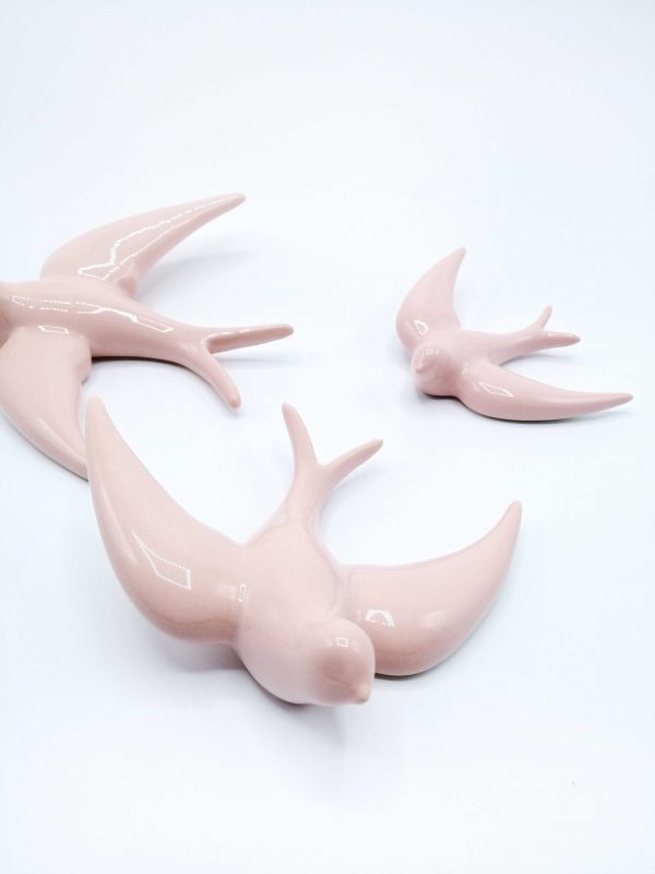 Golondrina rosa mediana