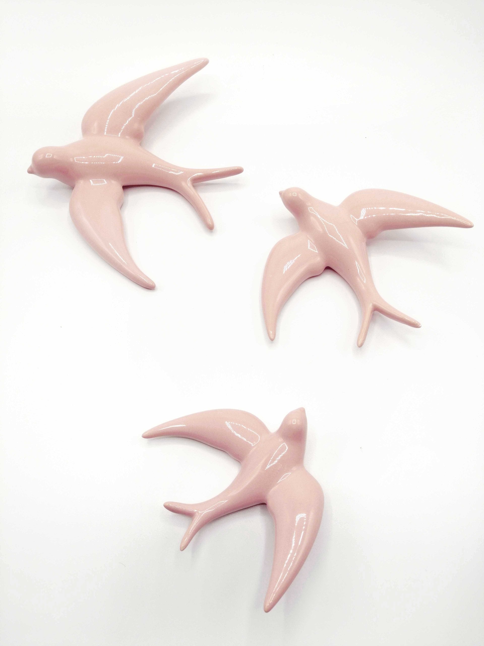 Golondrina rosa mediana