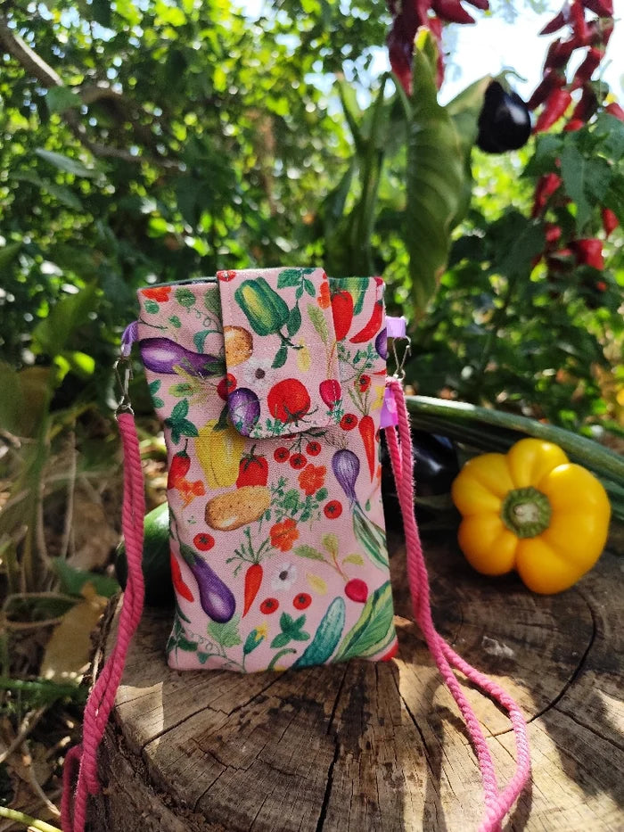 Red Zarvaje mobile phone pouch