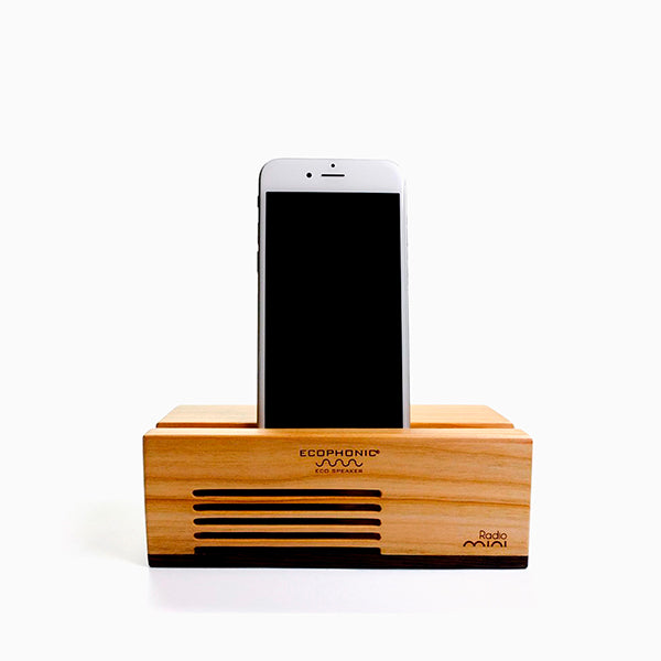 Wave wooden speaker
