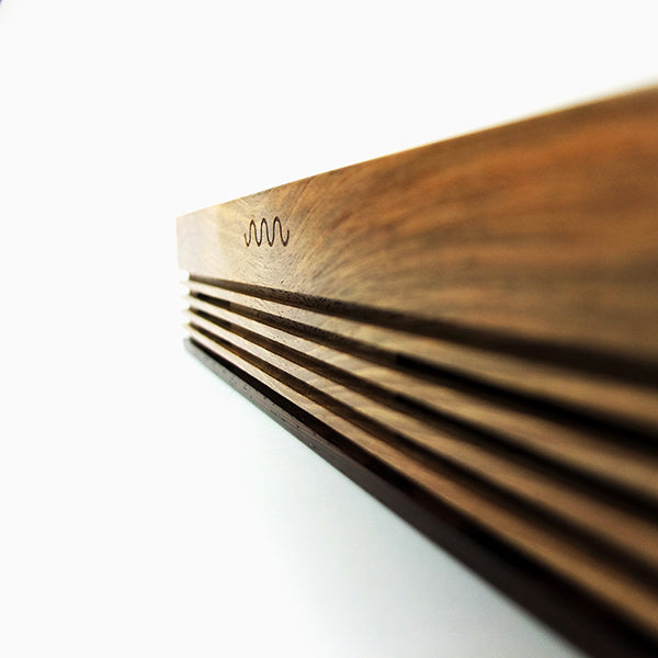 Wave wooden speaker