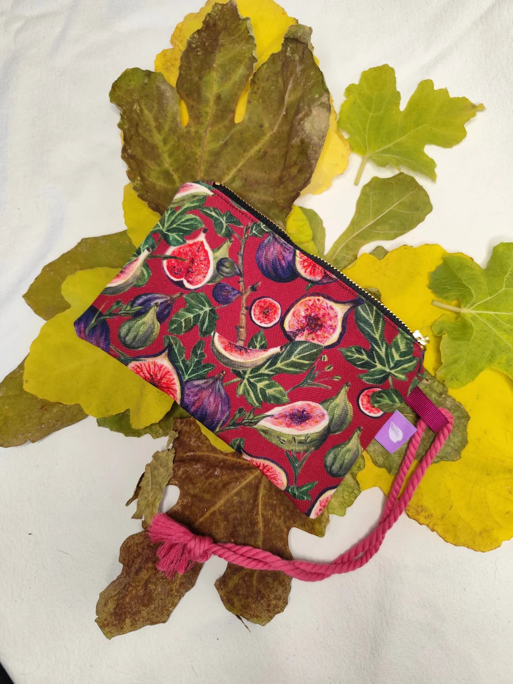 Red Zarvaje Toiletry Bag