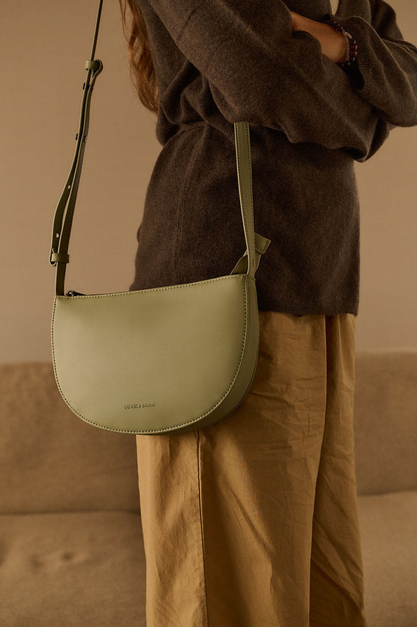 Bolso Farou Halb moon pistacho