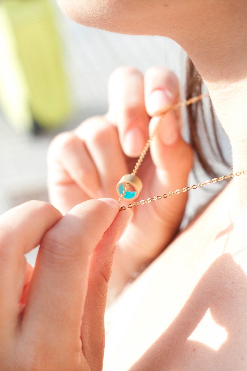 CYLINDER, Tiny and Minimalist necklace. Geometric small necklace, simple and modern. Minimal jewelry.