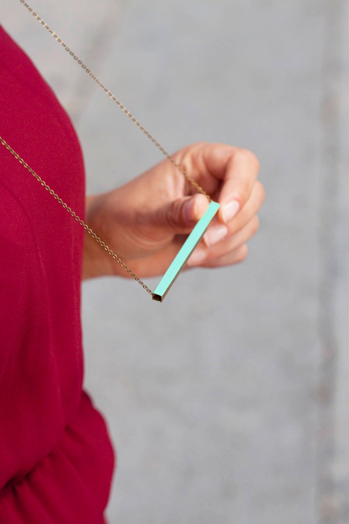 CONT0UR. Minimalist necklace. Geometric color necklace. Enameled.