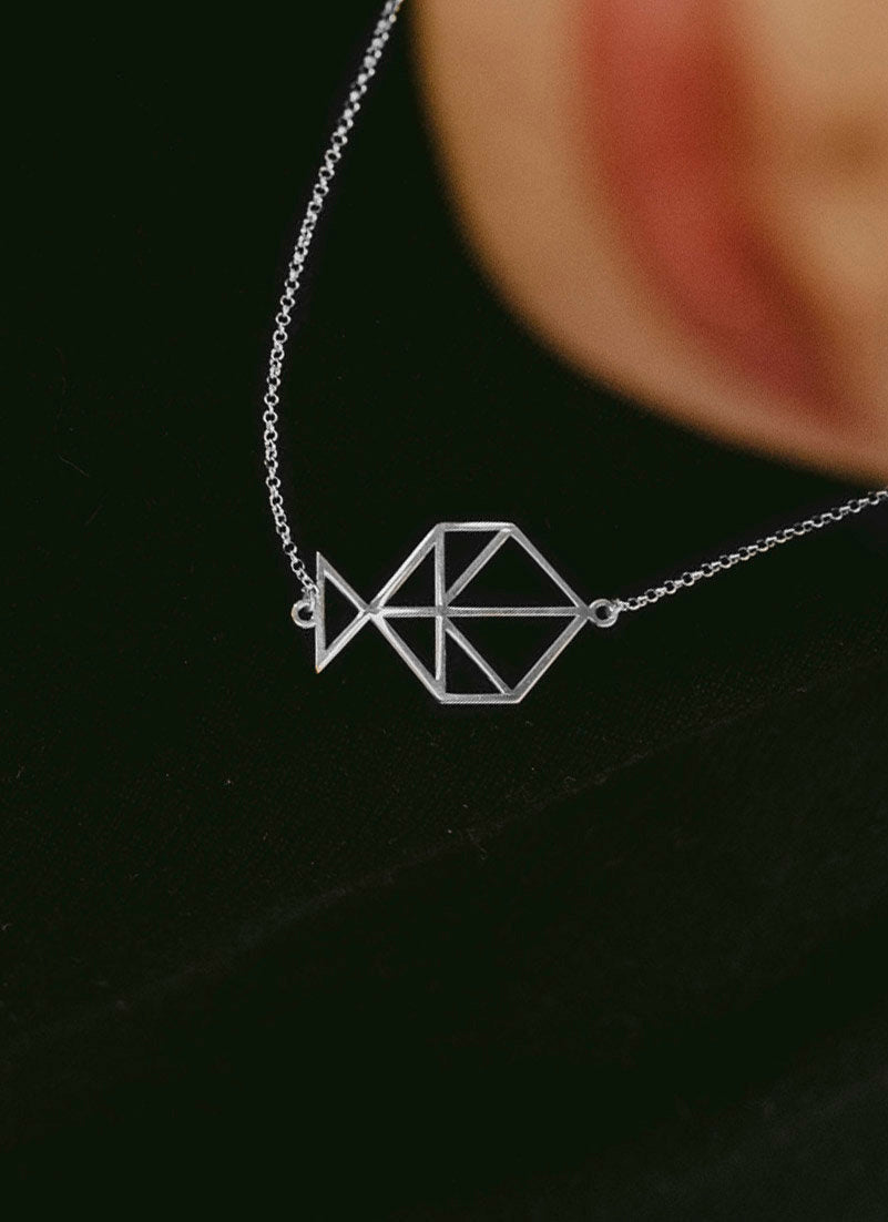 SILVER. Minimal & handmade FISH necklace. Sterling Silver 925. Delicate and elegant piece, perfect for gifts.