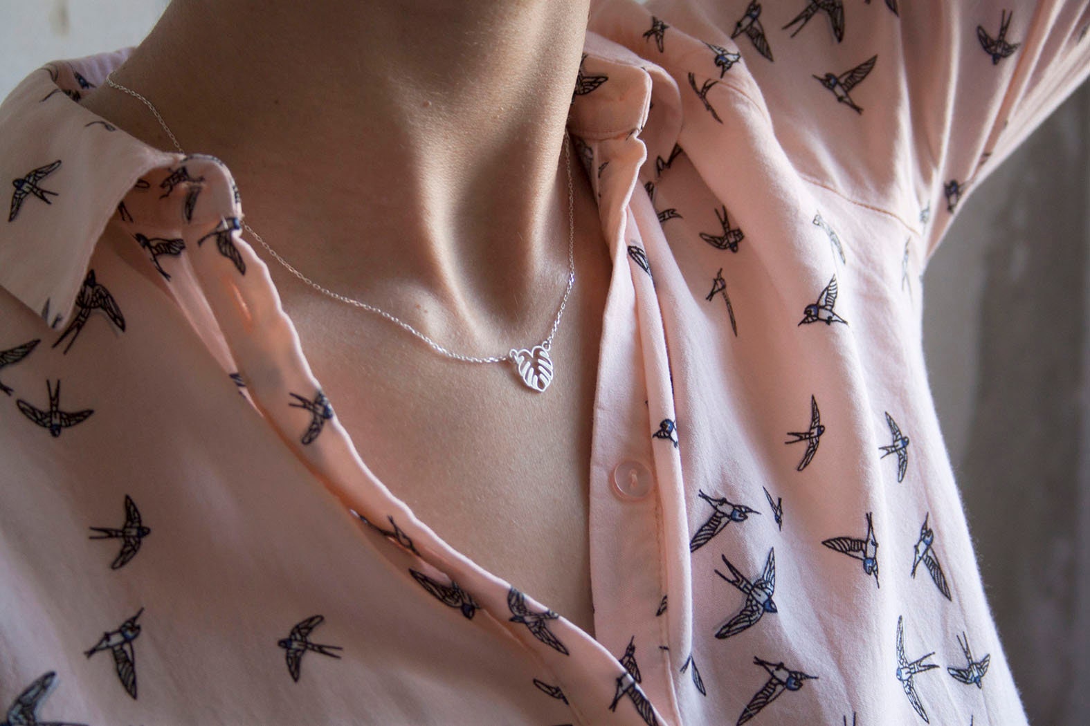 SILVER necklace. Tiny MONSTERA. Sterling Silver 925. Delicate and elegant piece perfect for gifts.