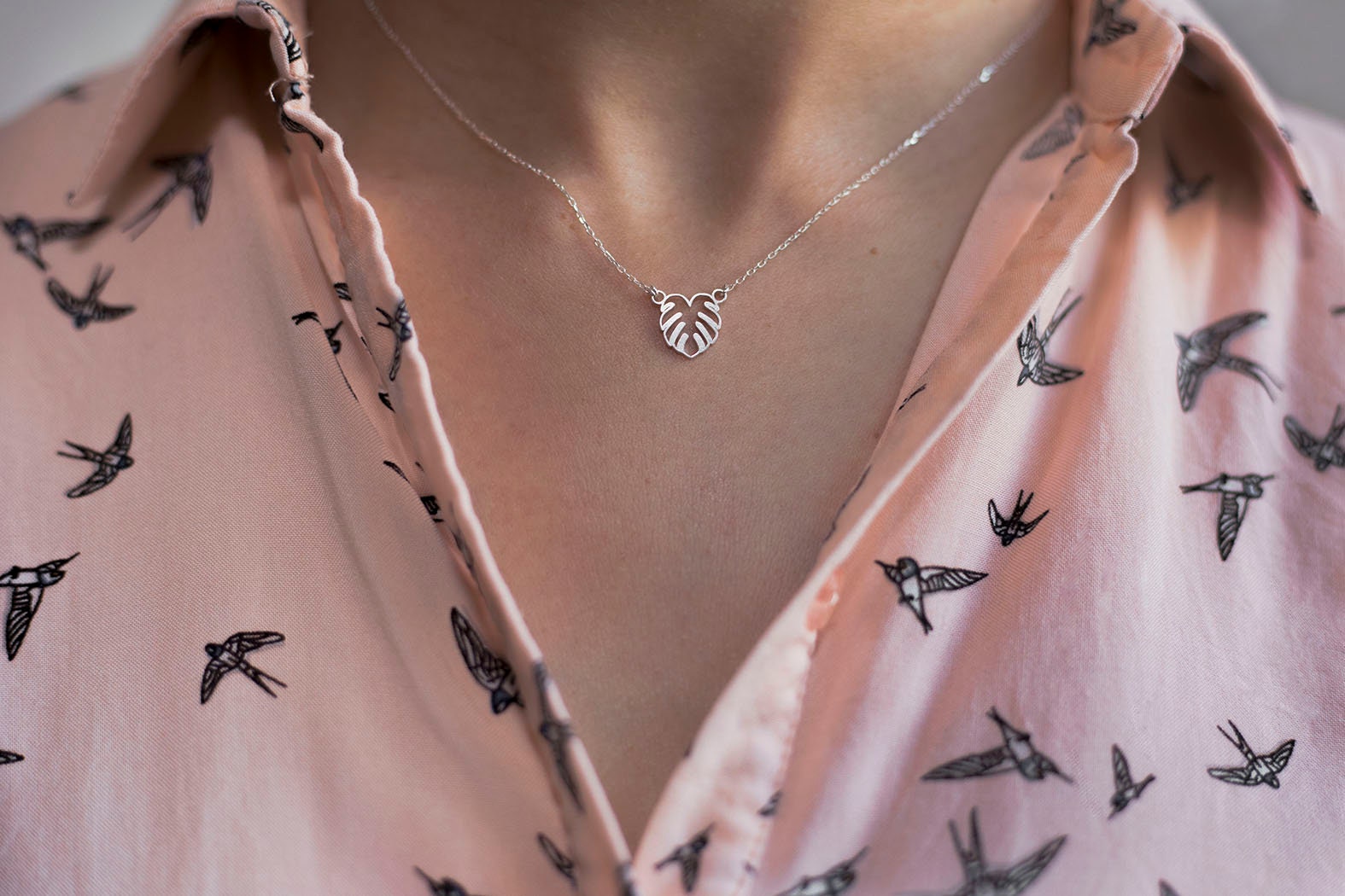 SILVER necklace. Tiny MONSTERA. Sterling Silver 925. Delicate and elegant piece perfect for gifts.