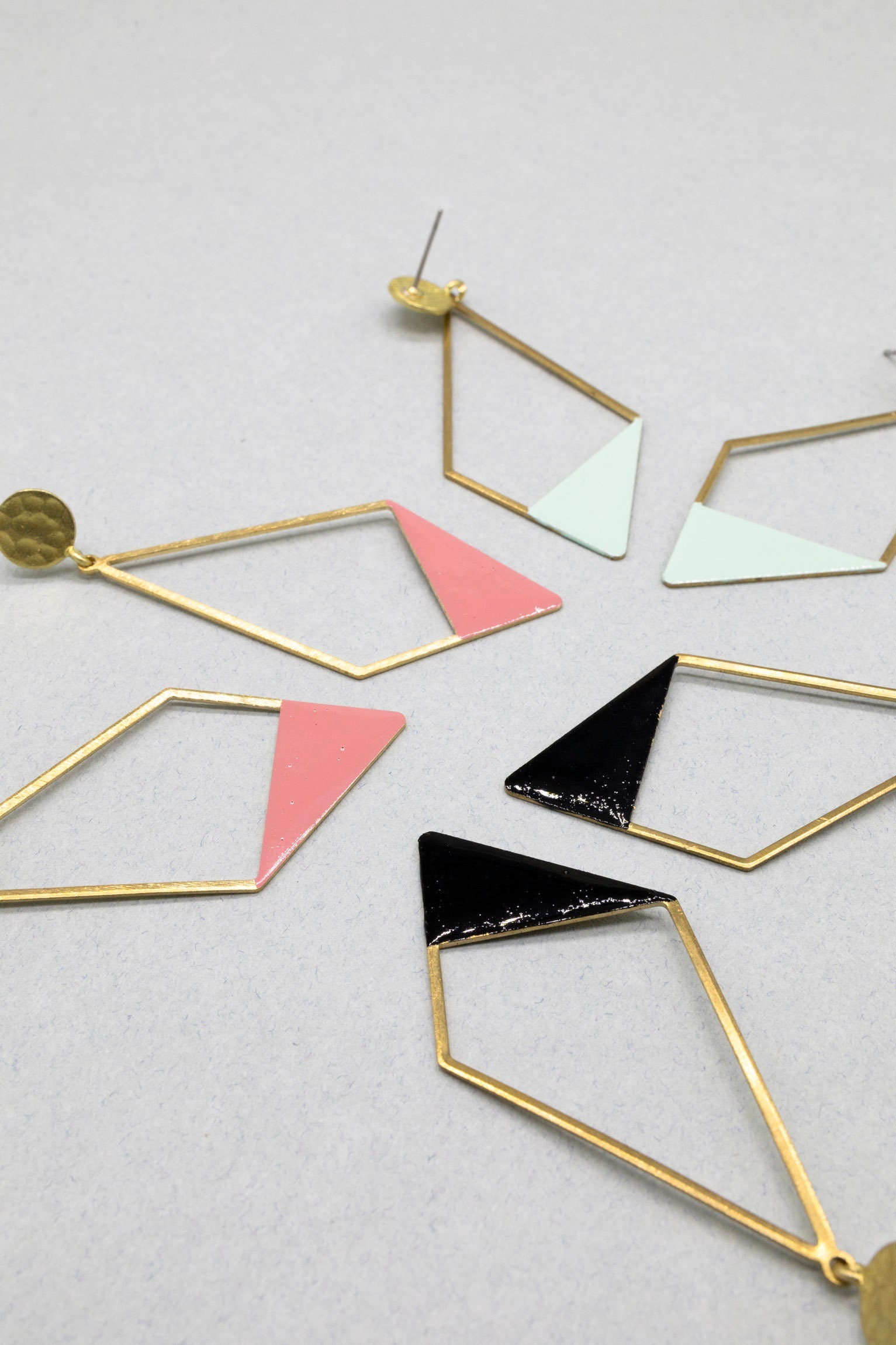 LONG RHOMBUS EARRINGS. Color earrings.