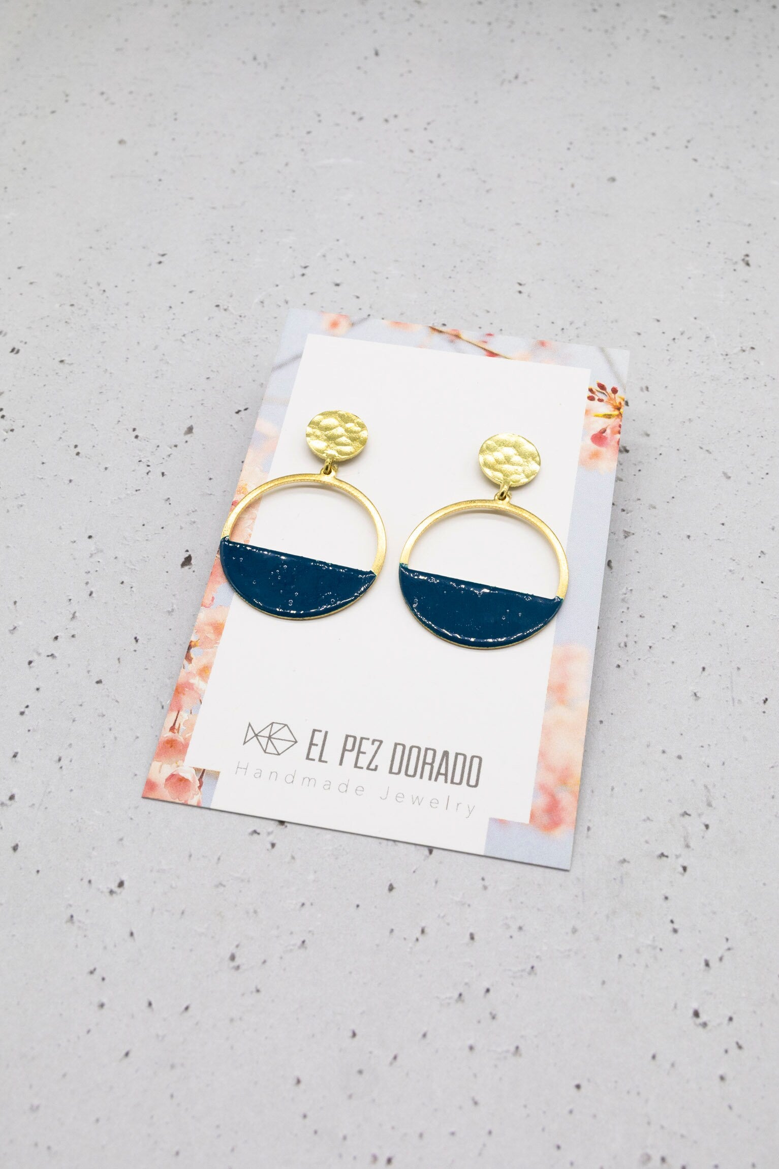 SEMICIRCLE EARRINGS. Color earrings. New collection. Original color earrings. Enameled metal.