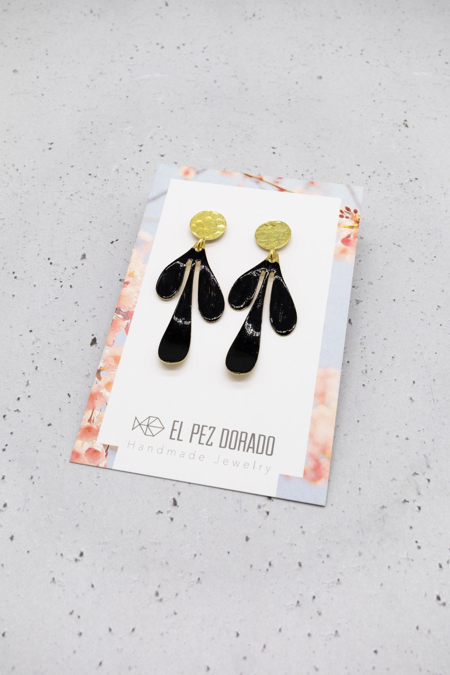 COLOR LEAVES EARRINGS. Color earrings. New collection. Original color earrings. Enameled metal.