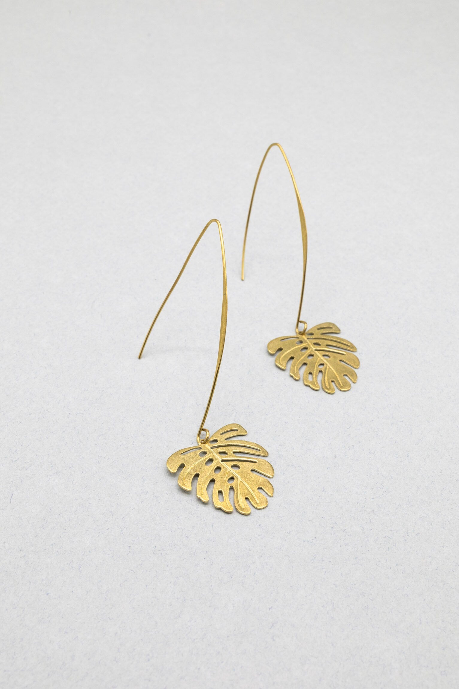 MOSTERA EARRINGS. Elegant earrings. Pendientes nueva coleccion. New collection earrings. Original earrings. Earrings for a gift.