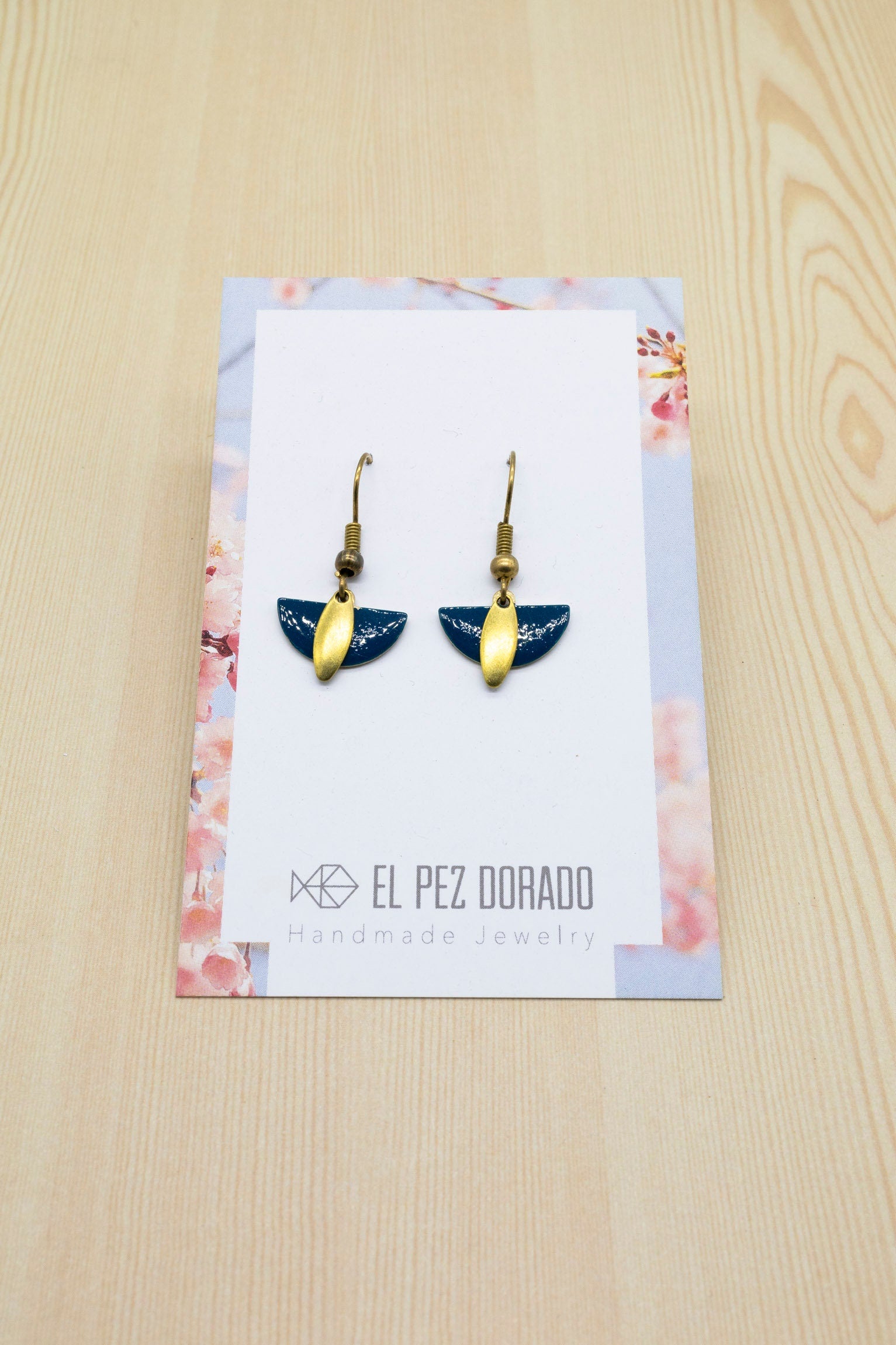 SEMICIRCLE EARRINGS. COLOR earrings. Different colors. New collection.