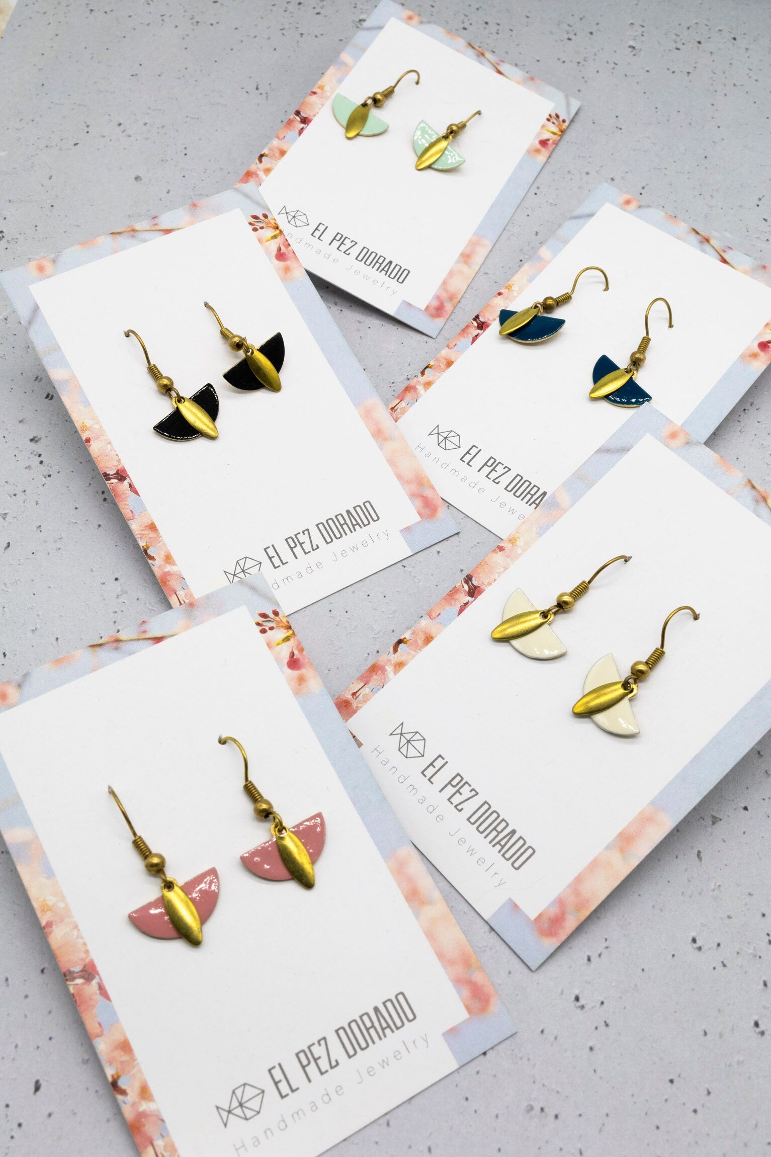 SEMICIRCLE EARRINGS. COLOR earrings. Different colors. New collection.