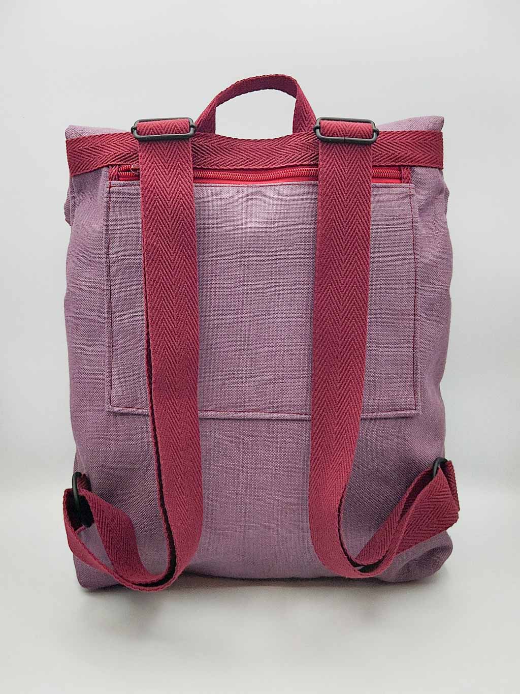 Iconic backpack tile