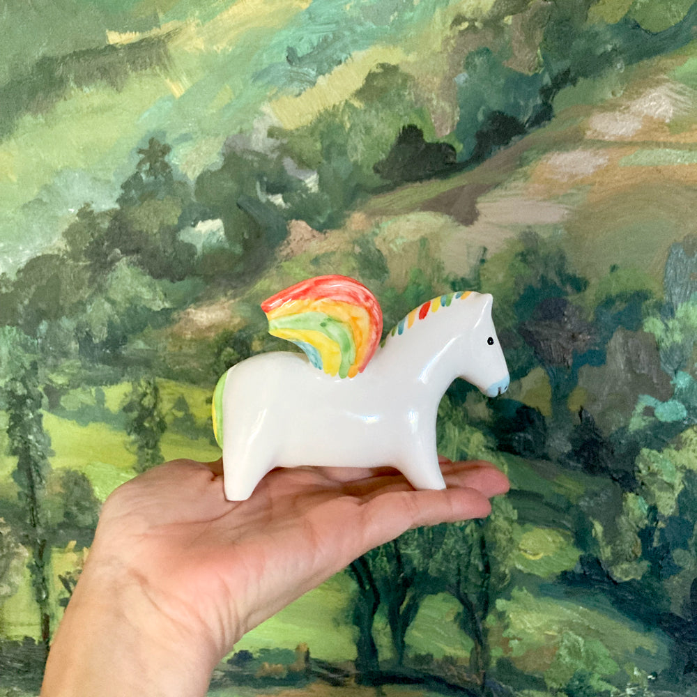 Pegasito caballo alado