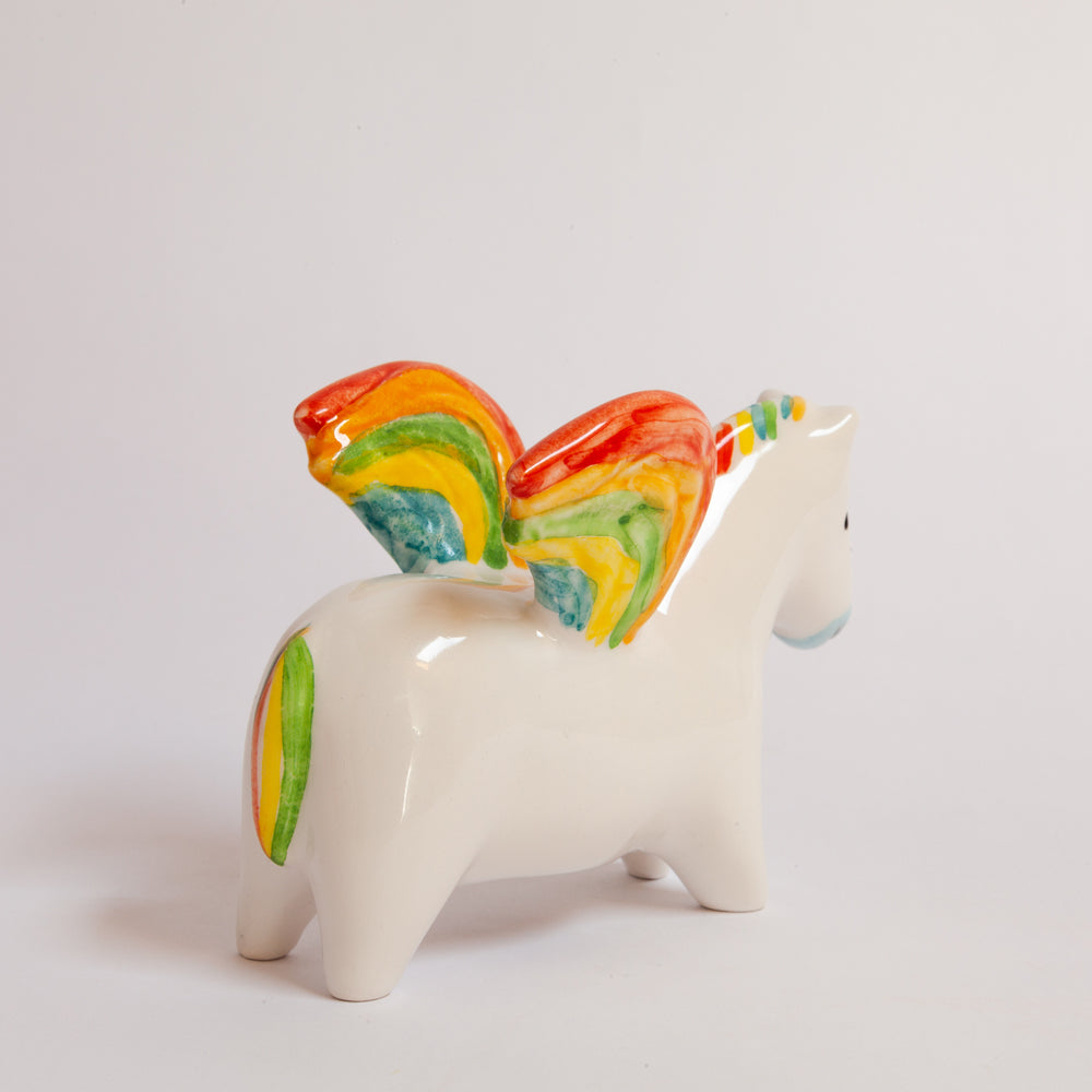 Pegasito caballo alado